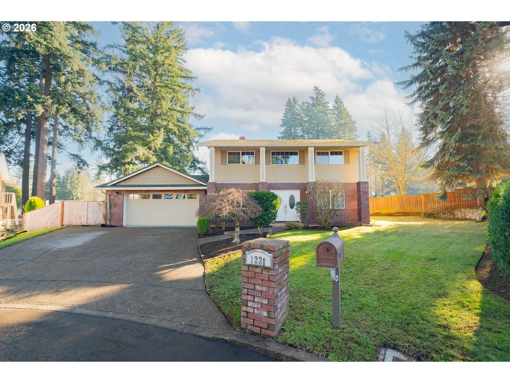 1221 Ne 103RD Ct, Vancouver, WA 98664