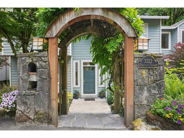 3322 Sw EVERGREEN Ter, Portland, OR 97205