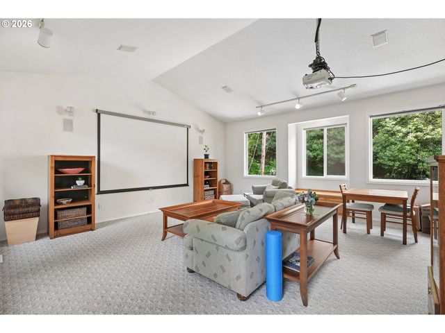 3322 Sw EVERGREEN Ter, Portland, OR 97205