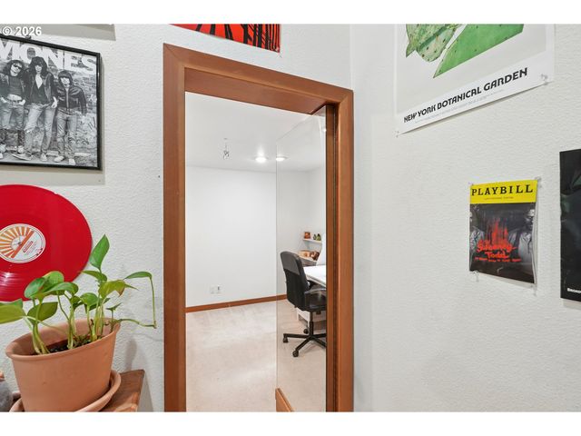 3322 Sw EVERGREEN Ter, Portland, OR 97205