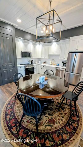 604 Mulberry St, Madison, IN 47250