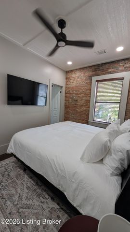 604 Mulberry St, Madison, IN 47250