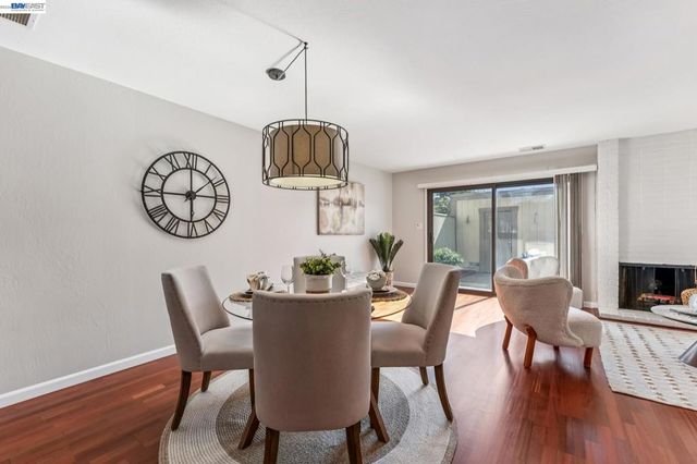 1149 Bismarck Ln, Alameda, CA 94502