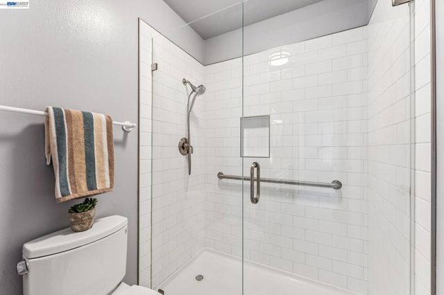 1149 Bismarck Ln, Alameda, CA 94502