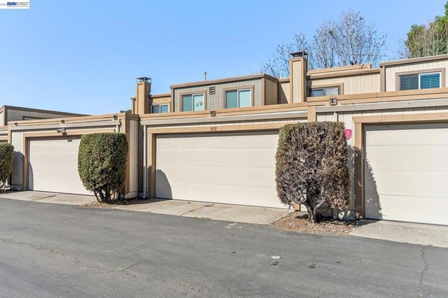 1149 Bismarck Ln, Alameda, CA 94502