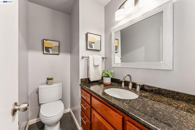 1149 Bismarck Ln, Alameda, CA 94502