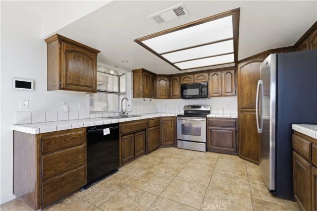 19321 97th Street, California City, CA 93505