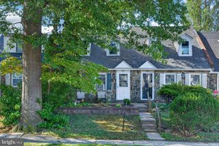 884 WOODLAWN AVE, Phoenixville, PA 19460