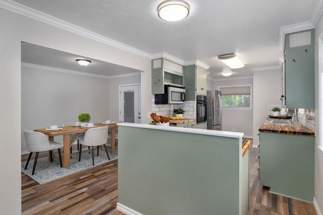 2736 E Madison Street, Springfield, MO 65802