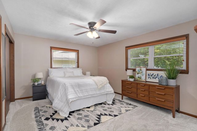 2736 E Madison Street, Springfield, MO 65802