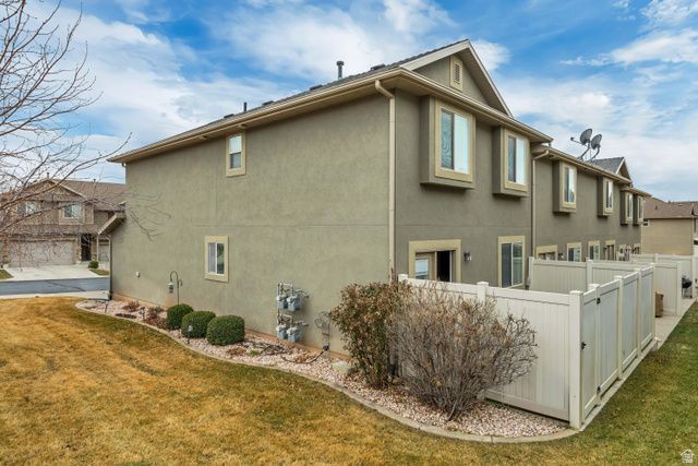 1821 E WHITETAIL WAY, Layton, UT 84040