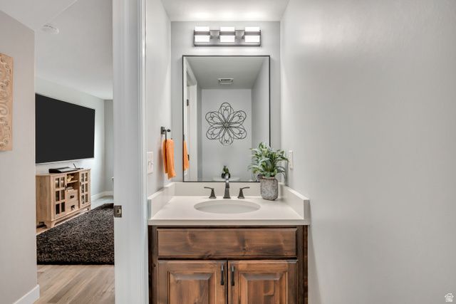 1821 E WHITETAIL WAY, Layton, UT 84040