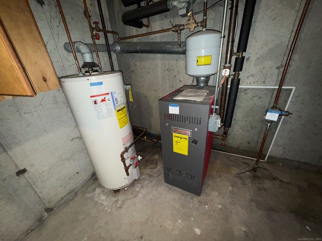 1001 Old Colony Road APT 2-4, Meriden, CT 06451