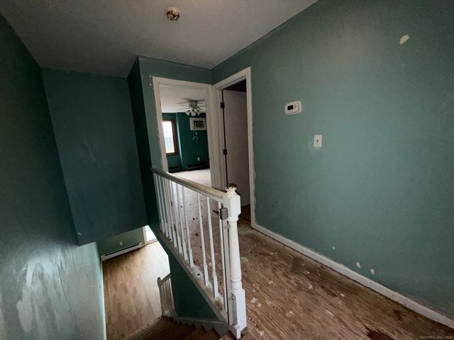 1001 Old Colony Road APT 2-4, Meriden, CT 06451