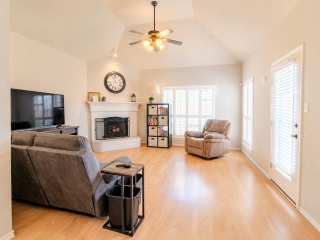 4712 Feldman Drive, Carrollton, TX 75010