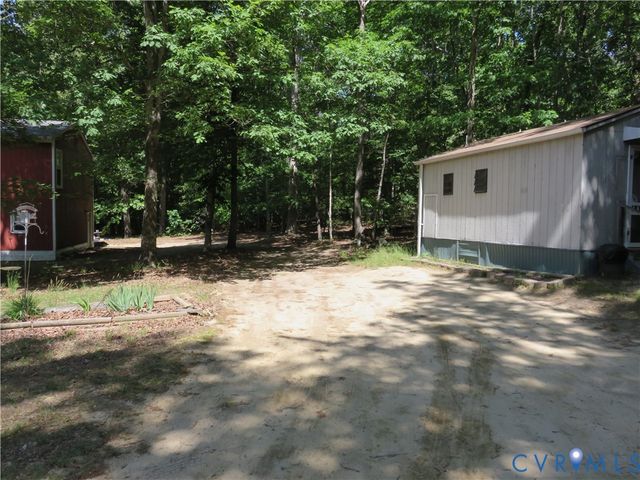 3300 Vaidens Ct, Lanexa, VA 23089
