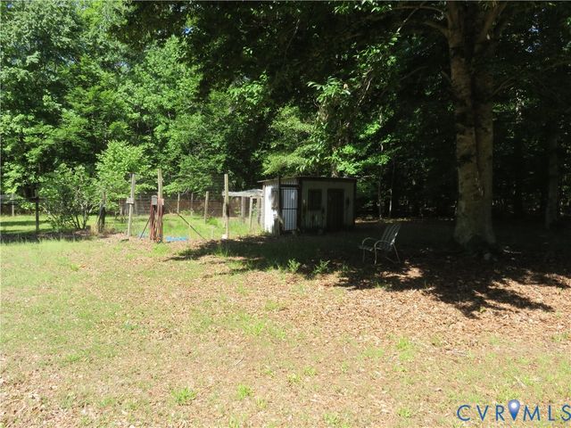 3300 Vaidens Ct, Lanexa, VA 23089