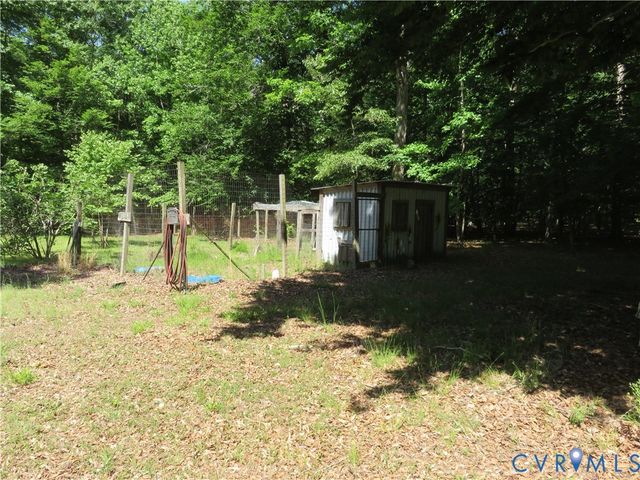 3300 Vaidens Ct, Lanexa, VA 23089