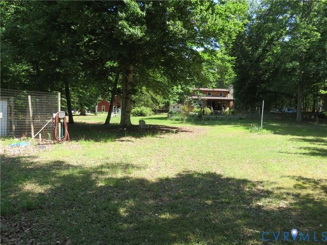 3300 Vaidens Ct, Lanexa, VA 23089