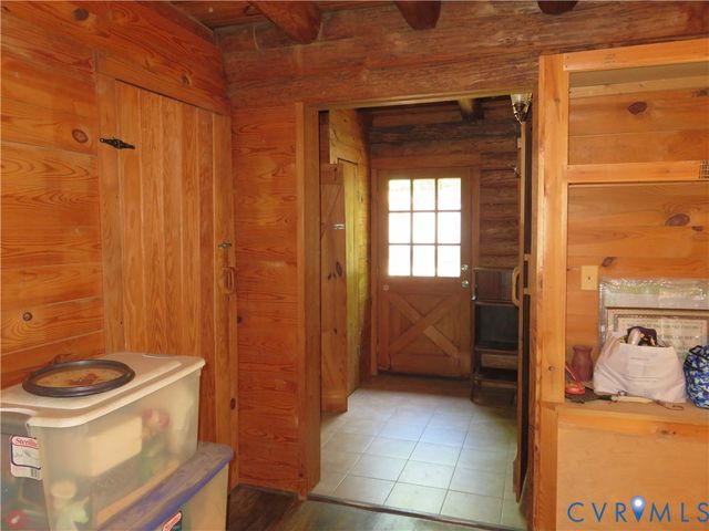 3300 Vaidens Ct, Lanexa, VA 23089