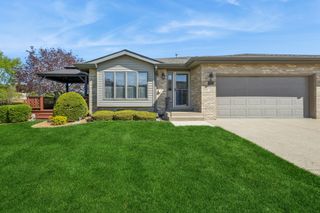 1900 Foxwood Drive 1900, New Lenox, IL 60451