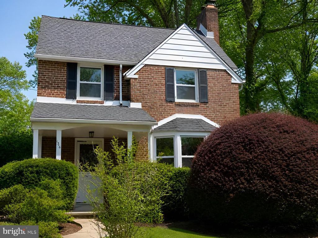 1516 SURREY LN, Wynnewood, PA 19096
