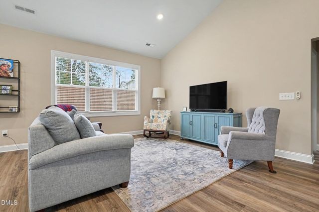 216 E College Street, Franklinton, NC 27525
