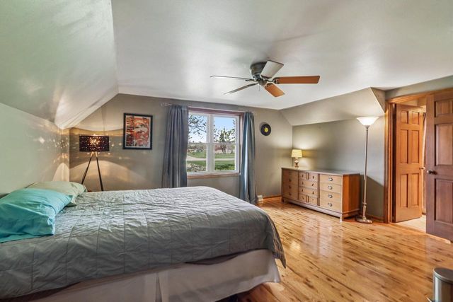 S76W23210 Woodland COURT, Big Bend, WI 53103