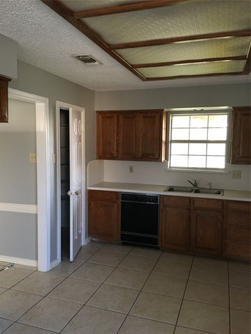 7702 Rawhide Road, Celina, TX 75009