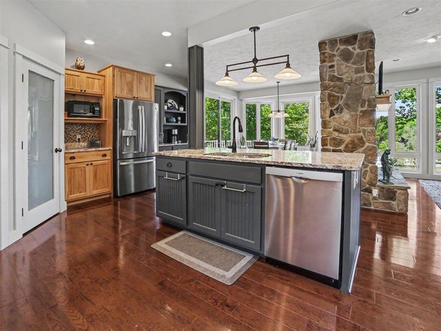 5628 W Longbridge Road, Pentwater, MI 49449