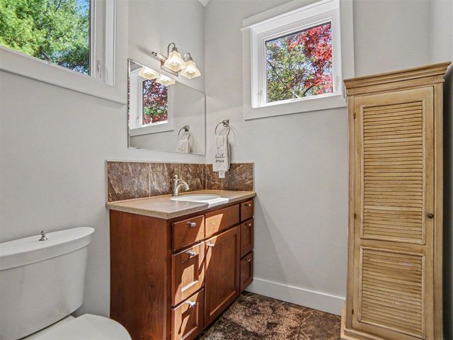 5628 W Longbridge Road, Pentwater, MI 49449