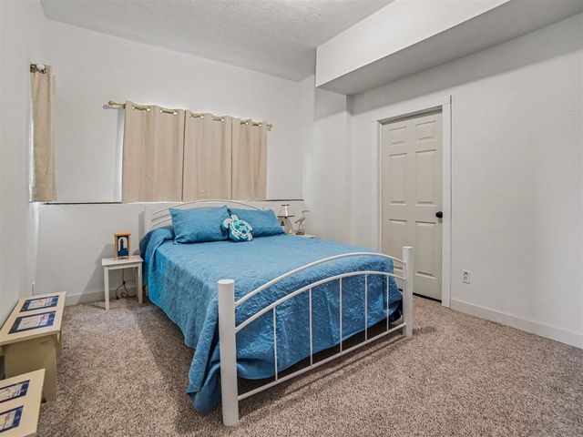 5628 W Longbridge Road, Pentwater, MI 49449