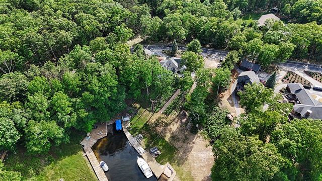 5628 W Longbridge Road, Pentwater, MI 49449