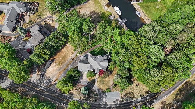 5628 W Longbridge Road, Pentwater, MI 49449