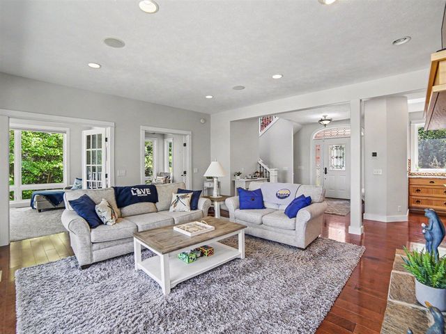 5628 W Longbridge Road, Pentwater, MI 49449