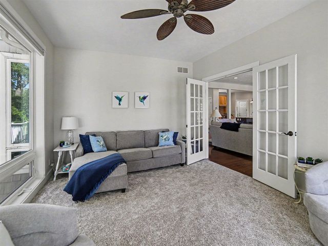 5628 W Longbridge Road, Pentwater, MI 49449