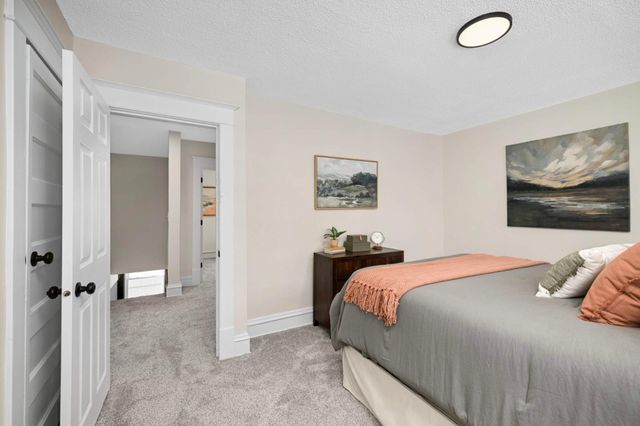 1149 Selby Avenue, Saint Paul, MN 55104