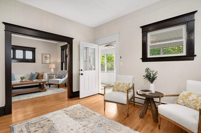 1149 Selby Avenue, Saint Paul, MN 55104