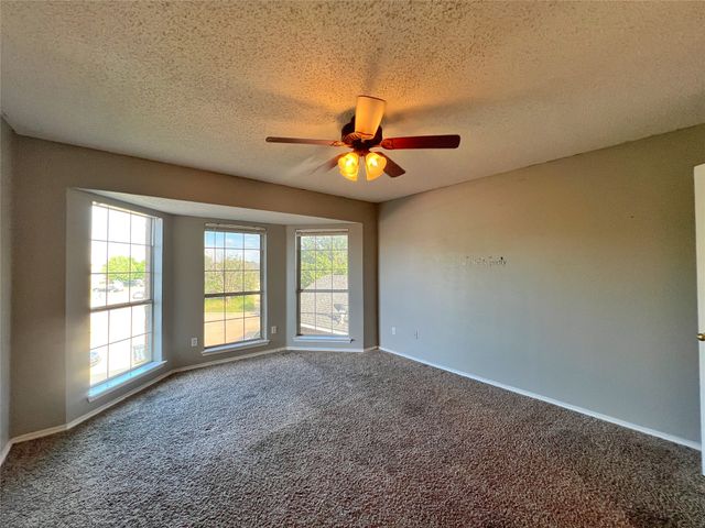 3944 Silver Springs Drive, Fort Worth, TX 76123