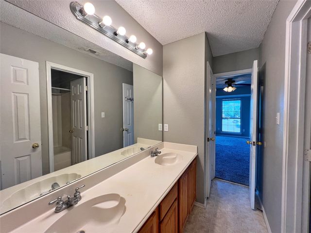 3944 Silver Springs Drive, Fort Worth, TX 76123