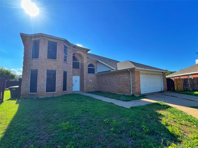 3944 Silver Springs Drive, Fort Worth, TX 76123