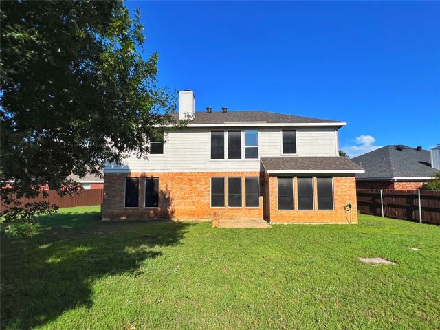 3944 Silver Springs Drive, Fort Worth, TX 76123
