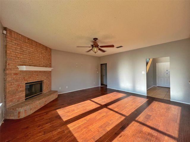 3944 Silver Springs Drive, Fort Worth, TX 76123