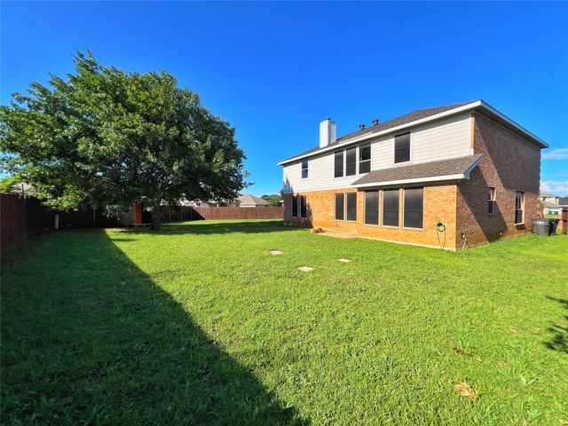 3944 Silver Springs Drive, Fort Worth, TX 76123