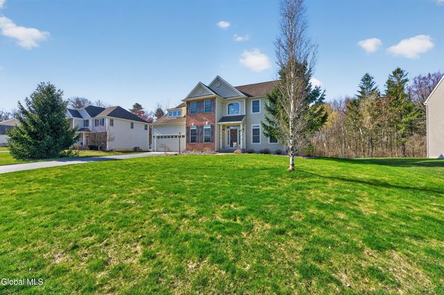 41 Empire Drive, Niskayuna, NY 12309