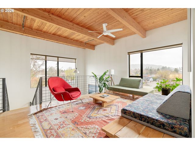 2373 Se 44TH Ave 302, Portland, OR 97215