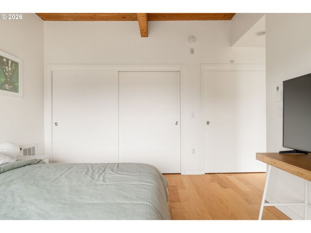 2373 Se 44TH Ave 302, Portland, OR 97215