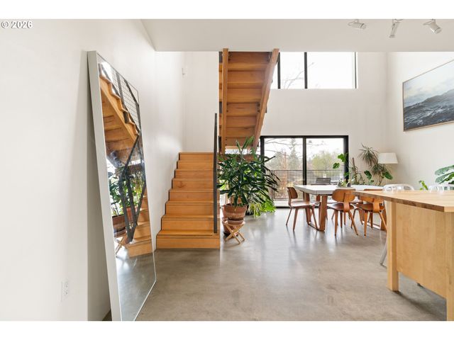 2373 Se 44TH Ave 302, Portland, OR 97215