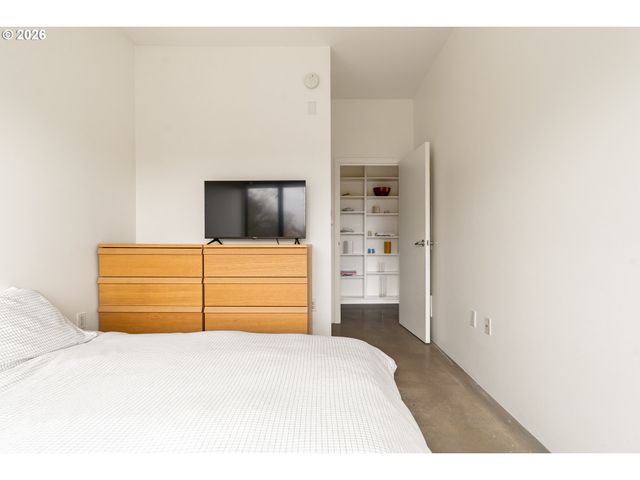 2373 Se 44TH Ave 302, Portland, OR 97215