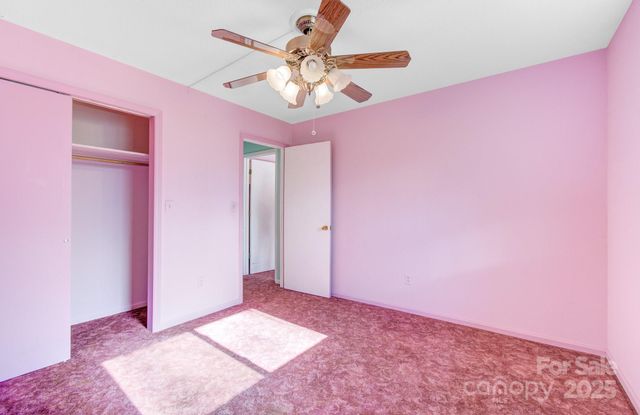 125 Freedom Road, Hendersonville, NC 28792